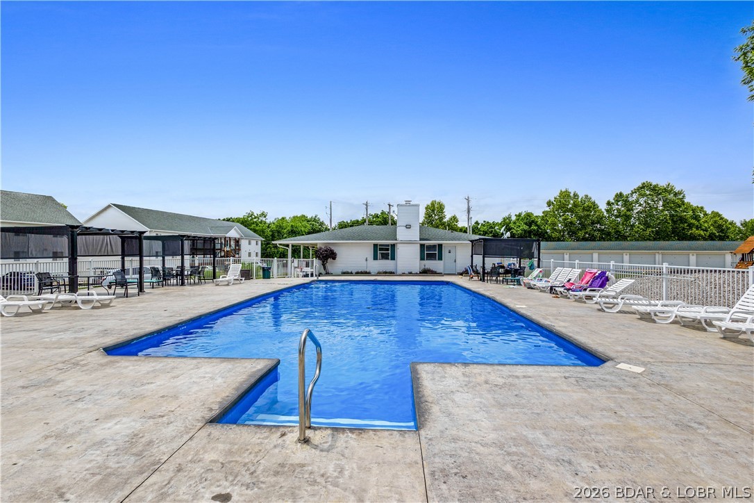 Park Place On The Lake - Residential