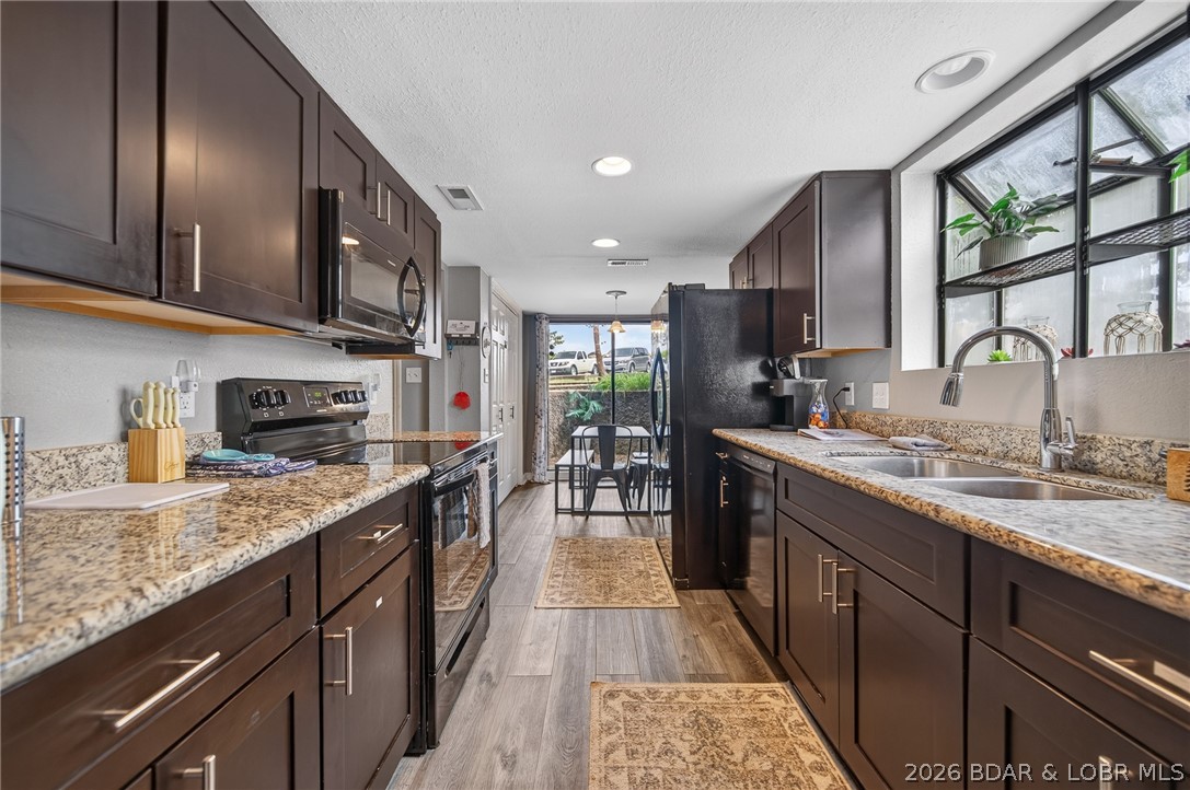 Four Seasons Racqt-Cntry Club - Residential