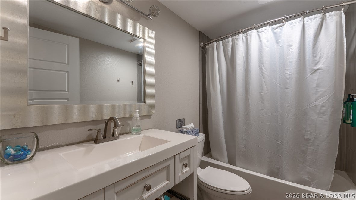 Peninsula Towne Homes Condo - Residential