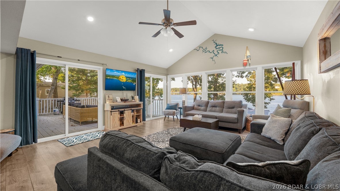 Peninsula Towne Homes Condo - Residential