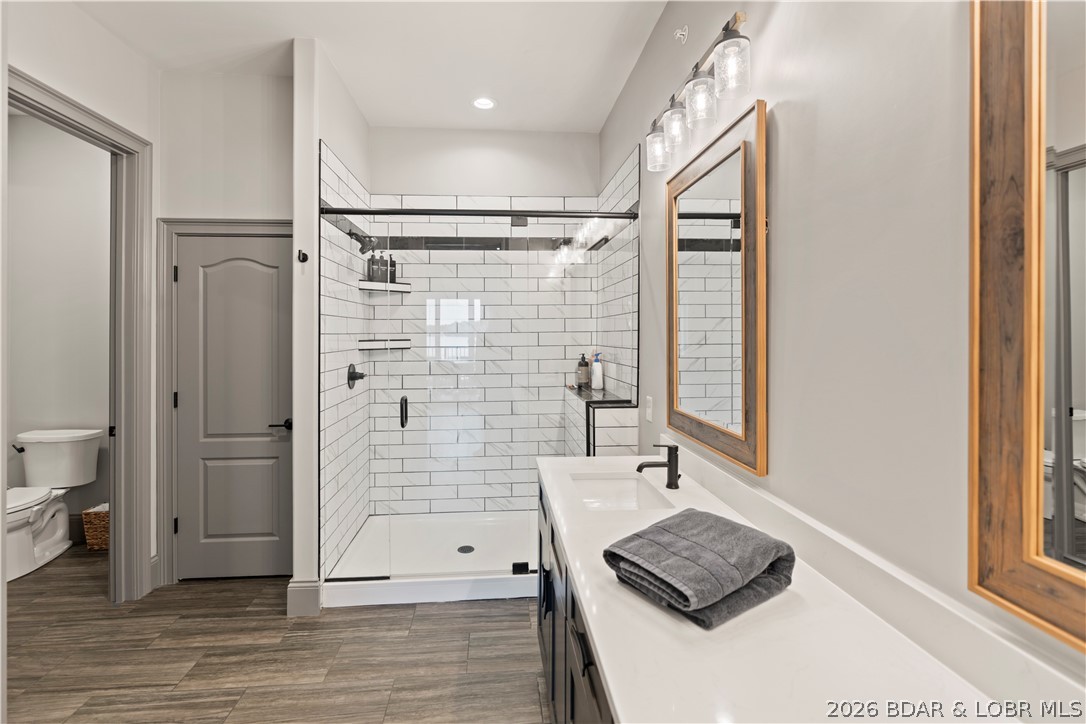 The Hamptons Condominium - Residential