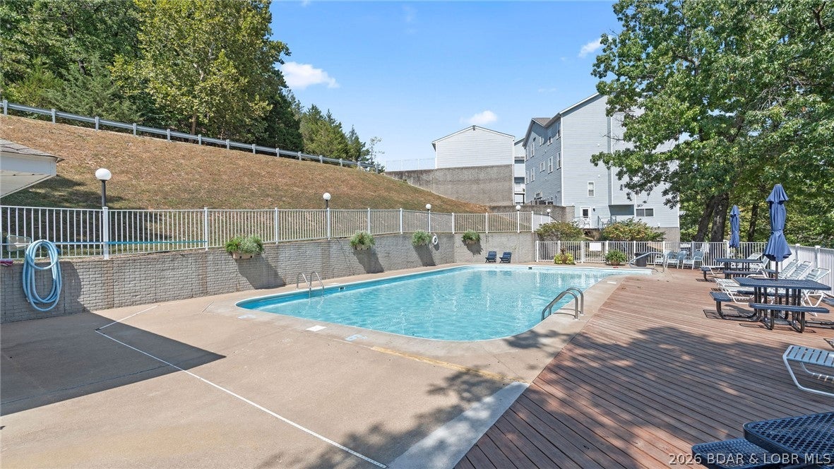 Villas at Shores of Camelot - Residential