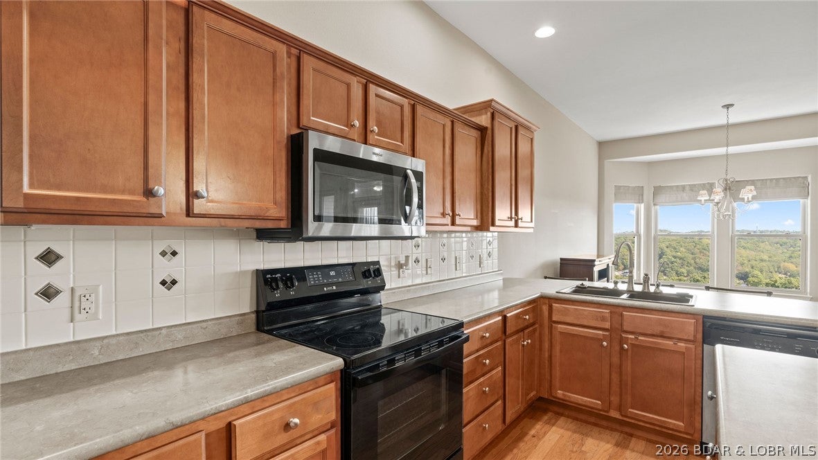 Villas at Shores of Camelot - Residential