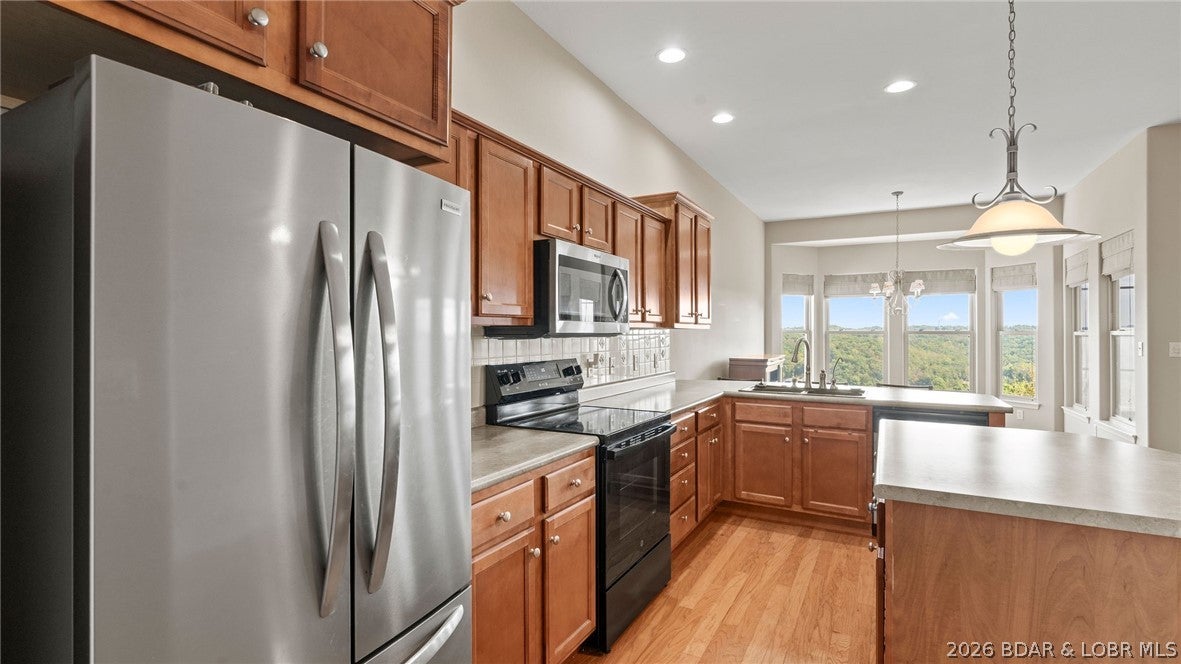 Villas at Shores of Camelot - Residential