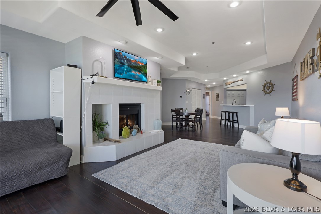 Emerald Bay Condominium - Residential