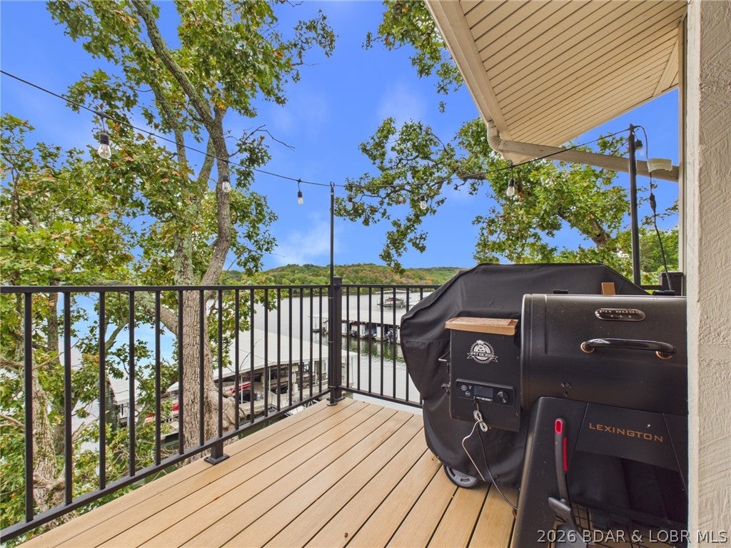 Malibu Shores Condominium - Residential
