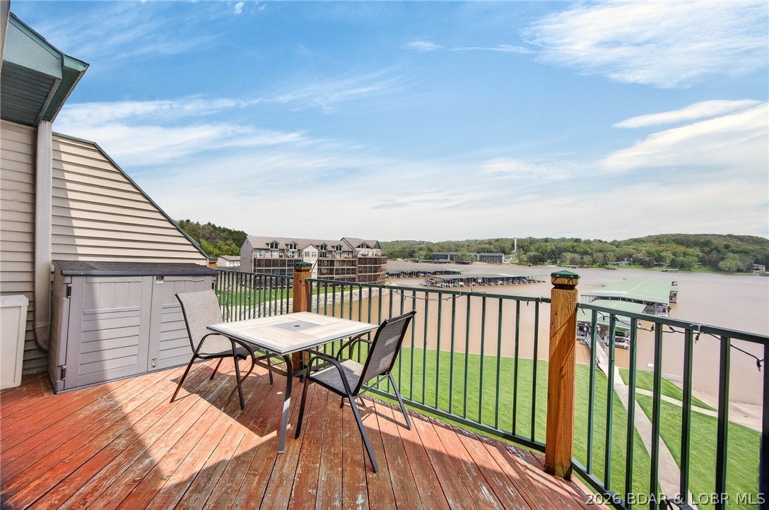 Cedar Glen Condominium - Residential