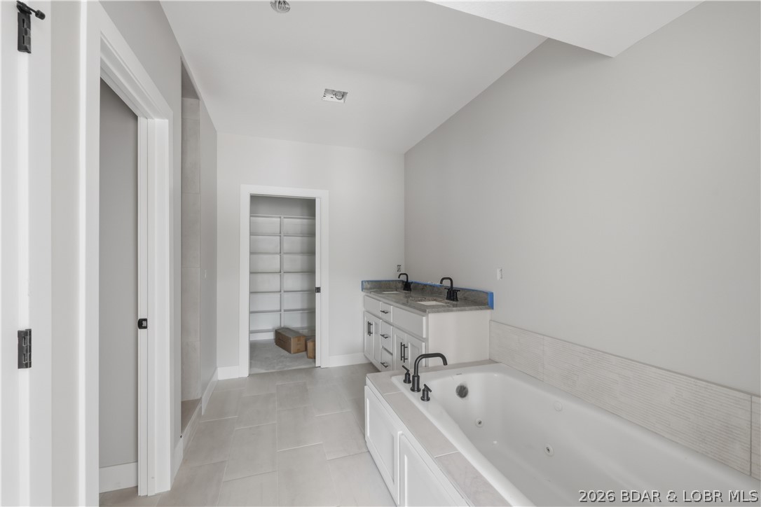 Shores of Eagle's View - Residential