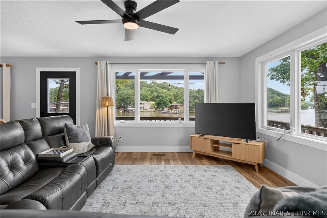 Golden Goose - Residential