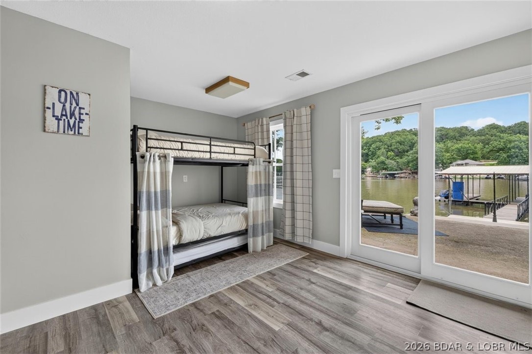 Golden Goose - Residential