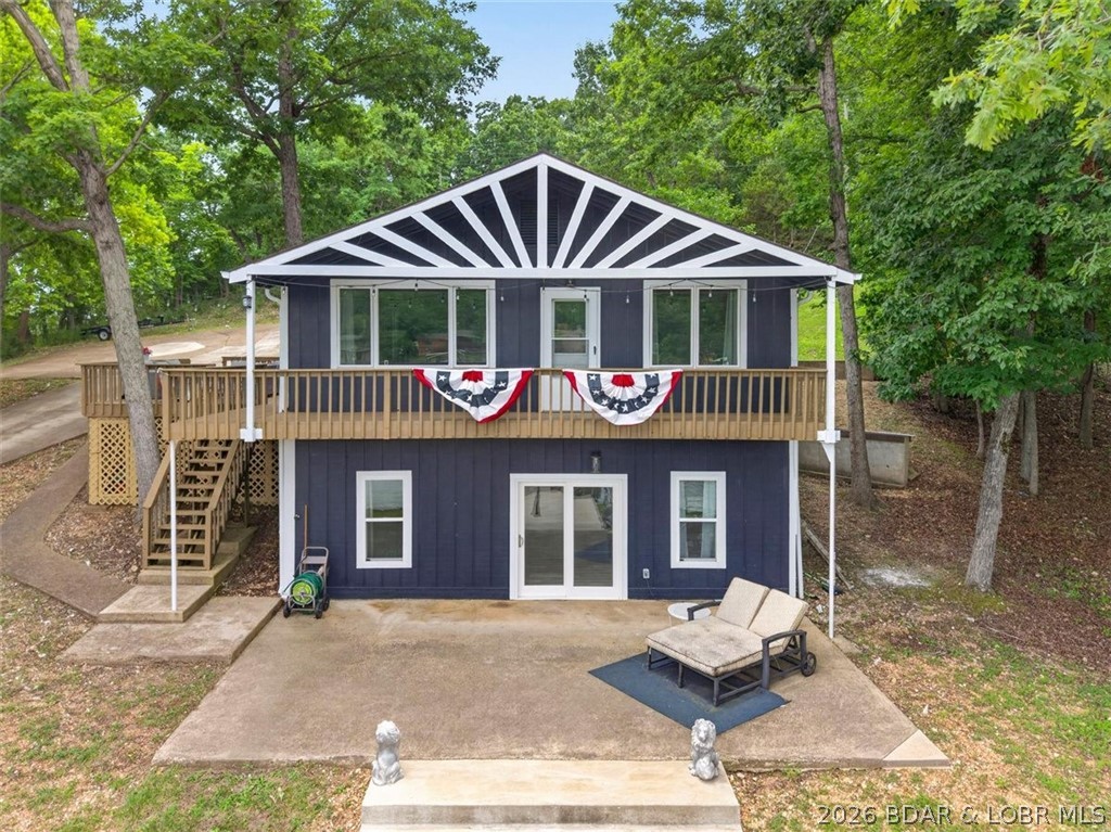 Golden Goose - Residential