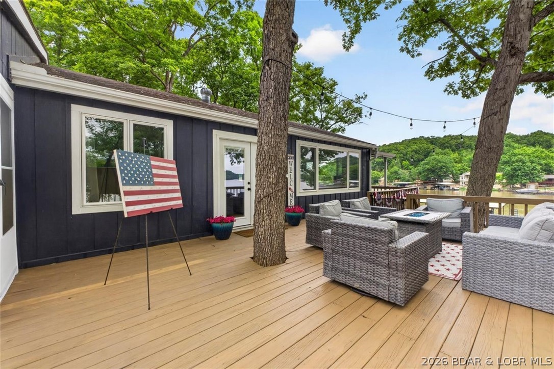 Golden Goose - Residential