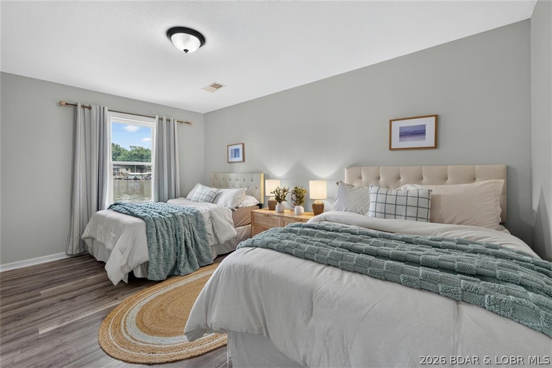 Golden Goose - Residential