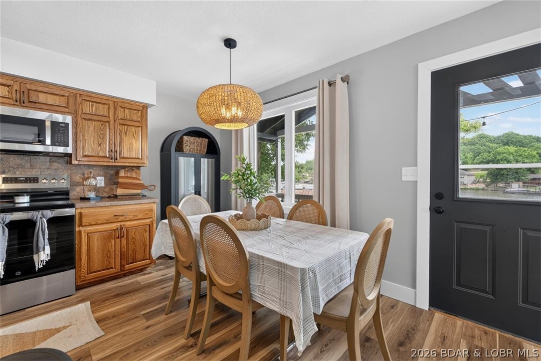 Golden Goose - Residential