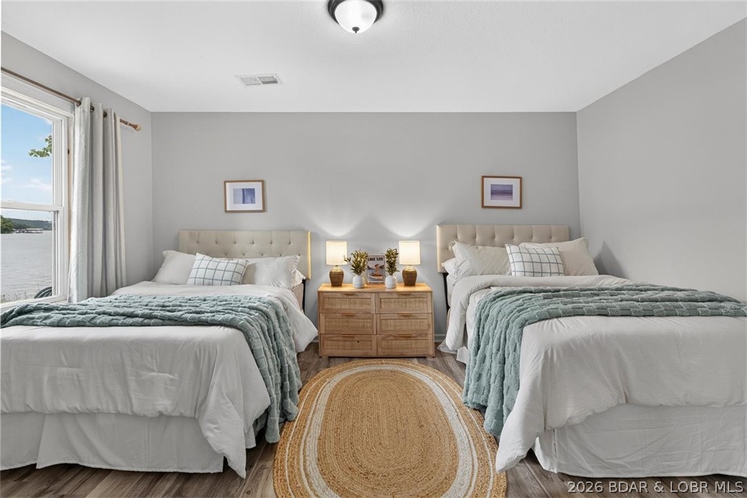 Golden Goose - Residential
