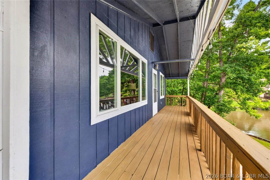Golden Goose - Residential