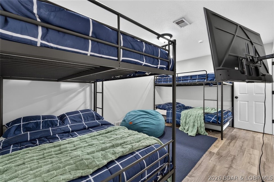 Golden Goose - Residential