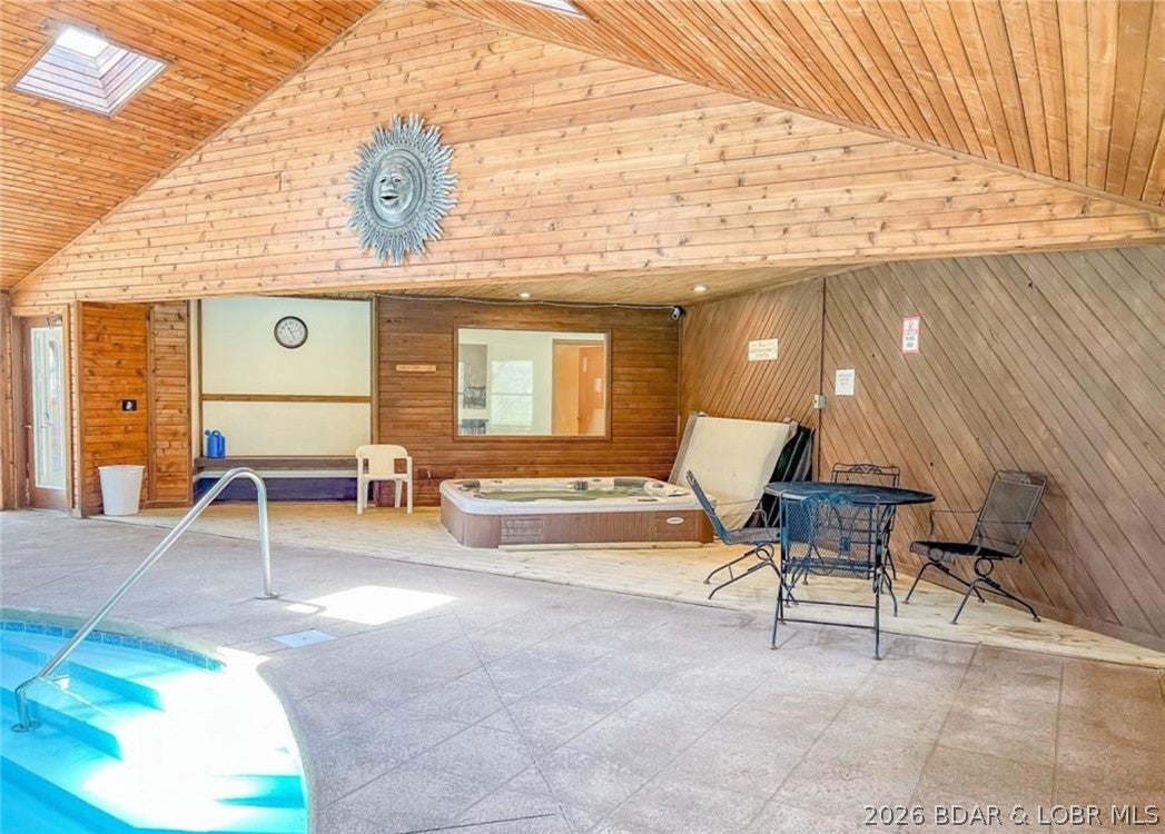 Lone Oak Point - Residential