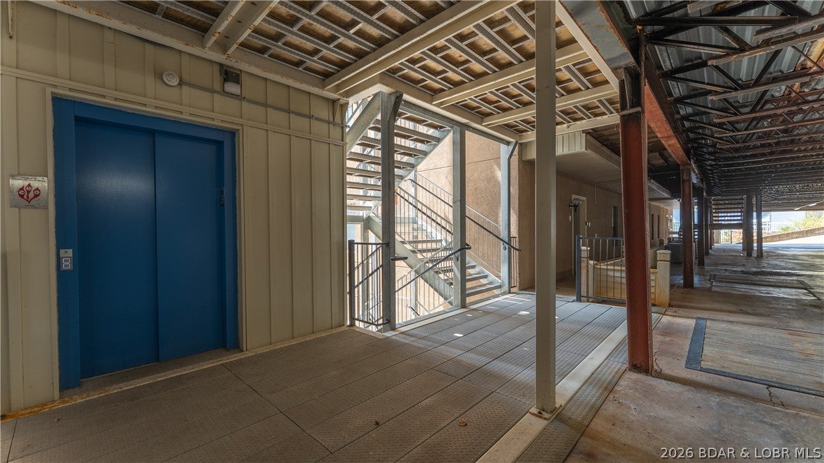 The Falls Condo - Residential