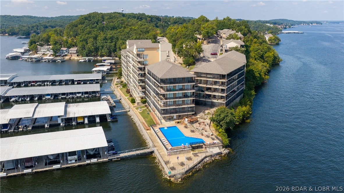 The Falls Condo - Residential