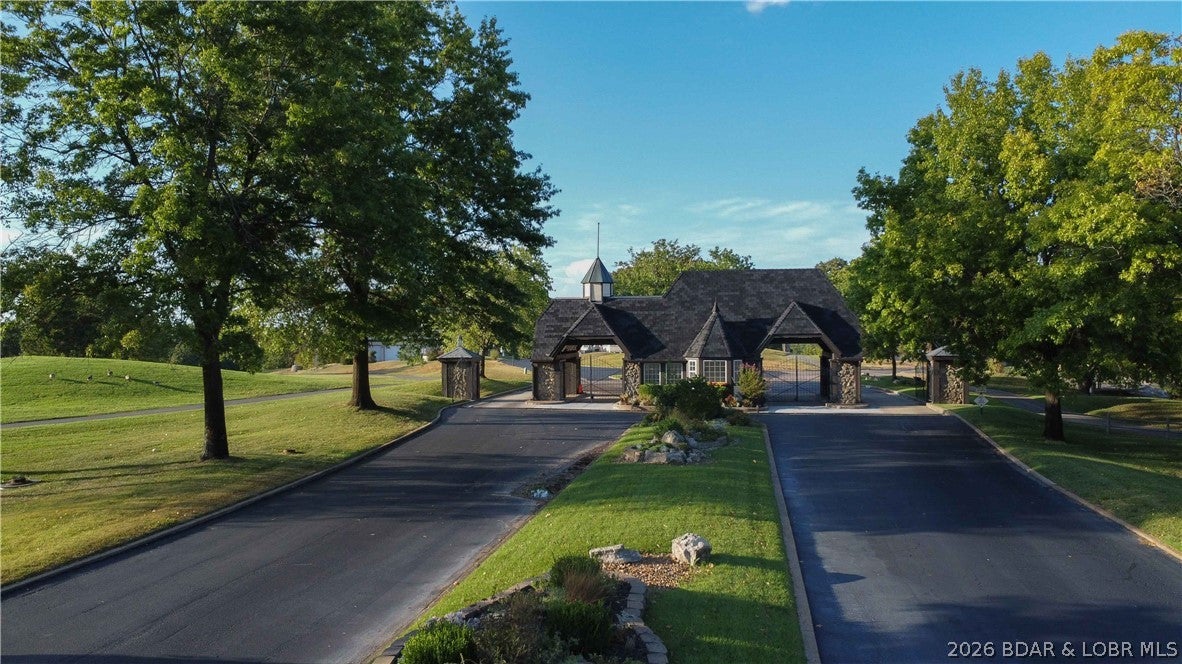 Oak Creek - Residential