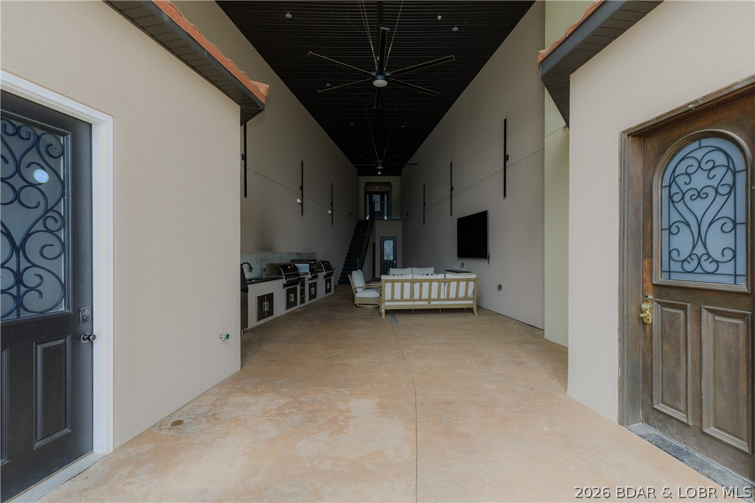 The Hamptons Condominium - Residential