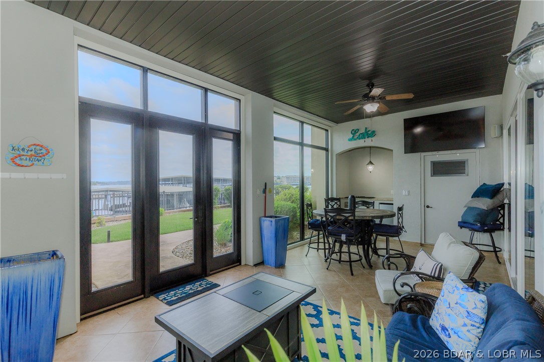 The Hamptons Condominium - Residential