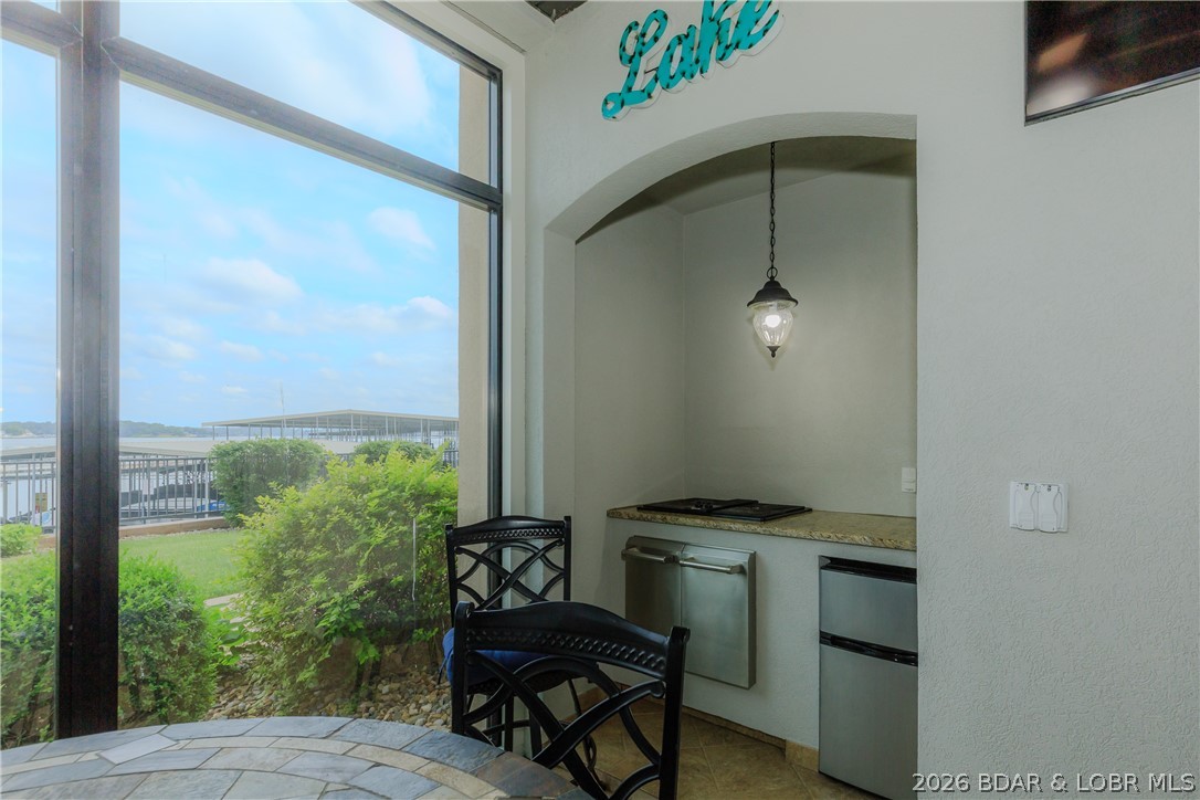 The Hamptons Condominium - Residential