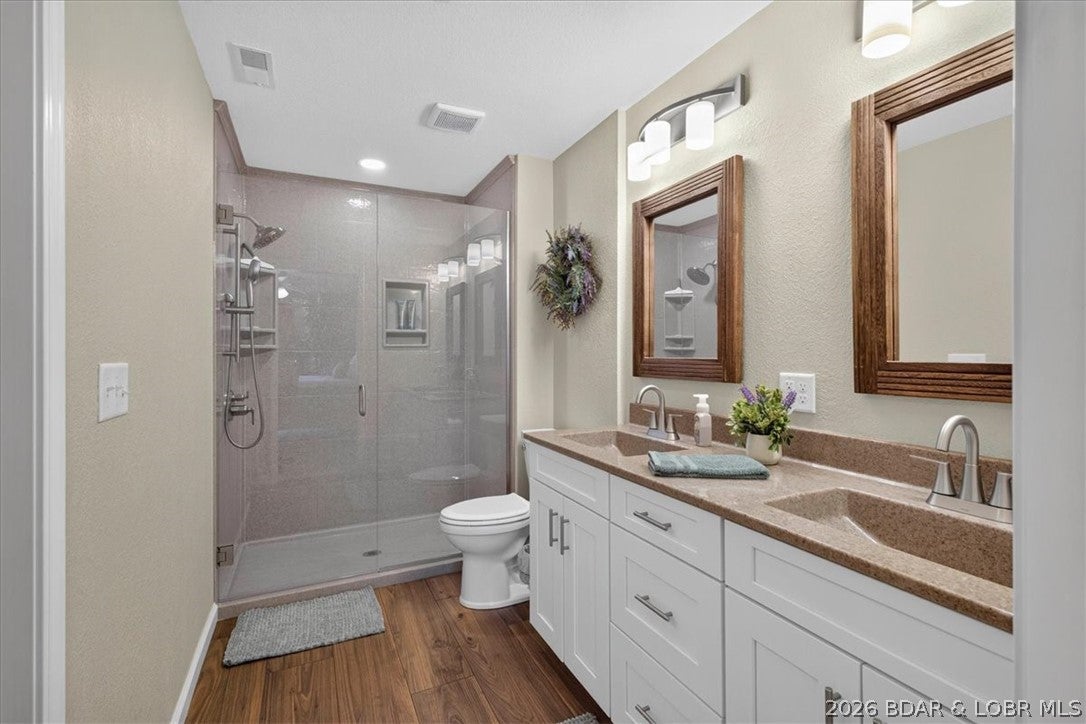 Cedar Heights Condominium - Residential