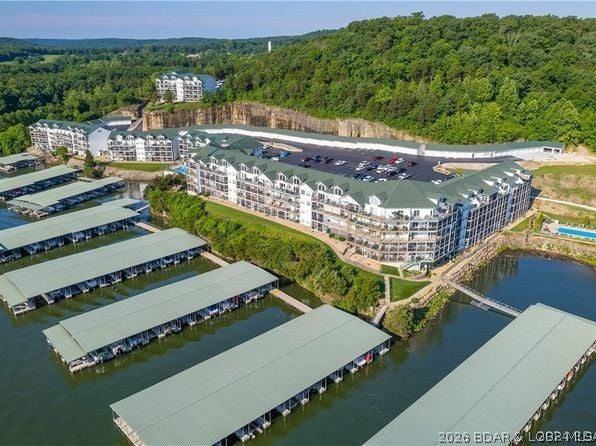 Cedar Heights Condominium - Residential