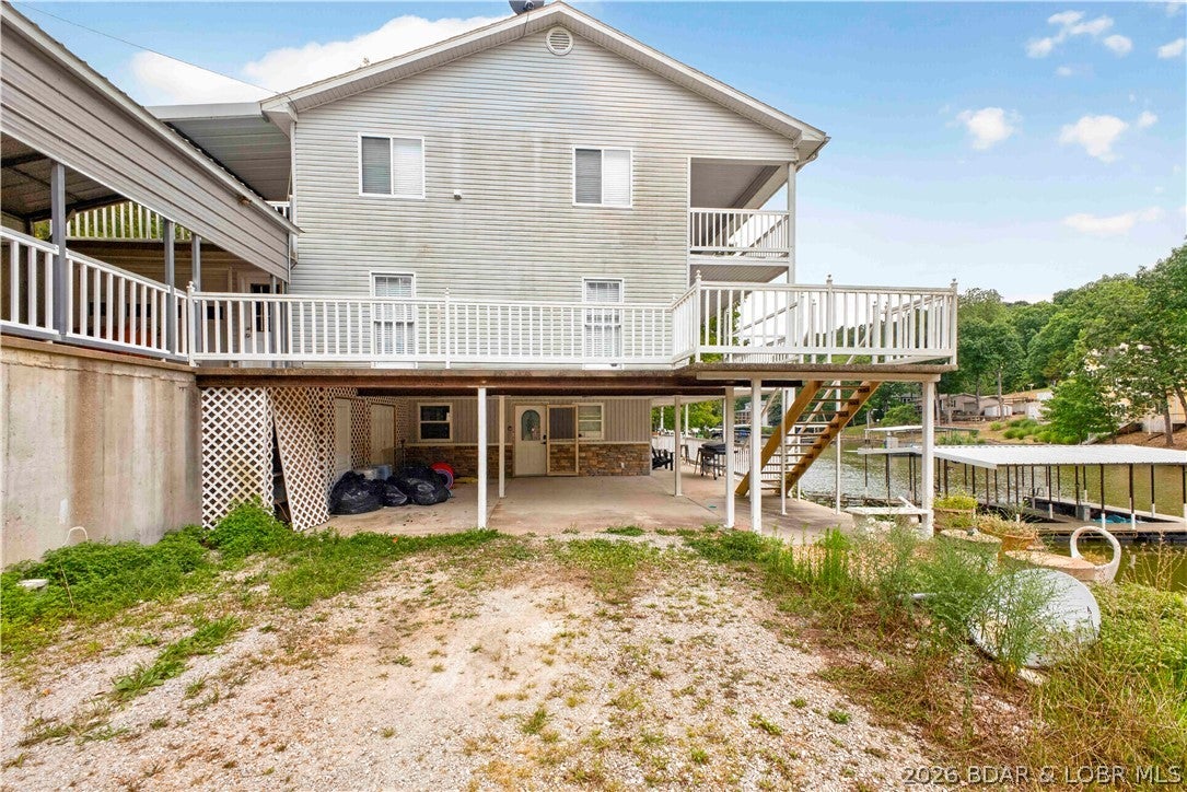 Golden Goose - Residential