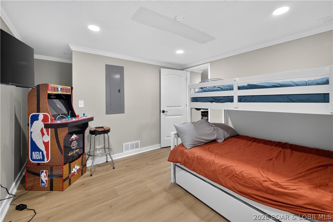 Golden Goose - Residential