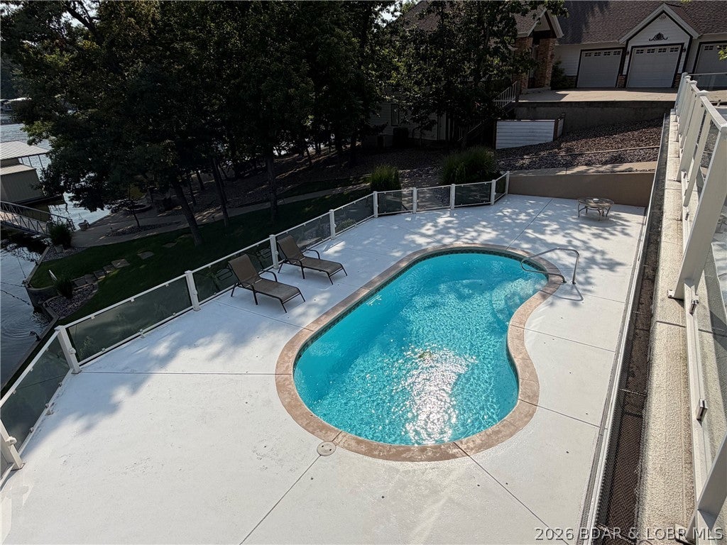 Forestridge Village At Shawnee - Residential