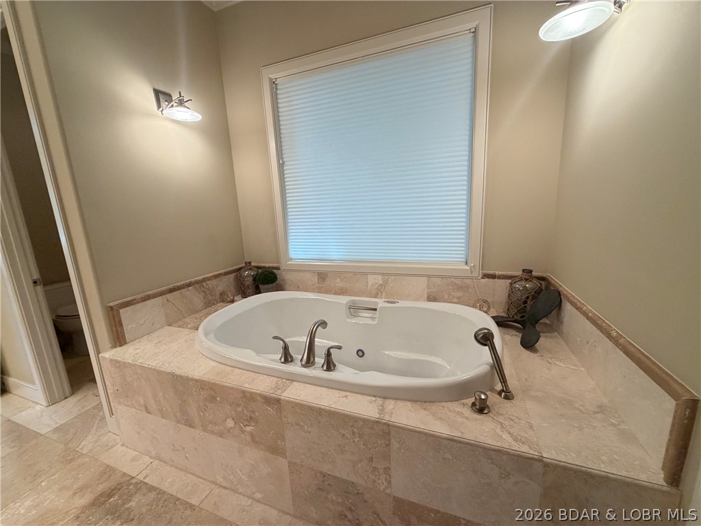 Forestridge Village At Shawnee - Residential