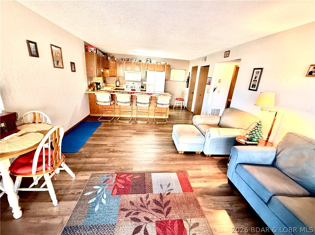 Southwood Shores Condominium - Residential
