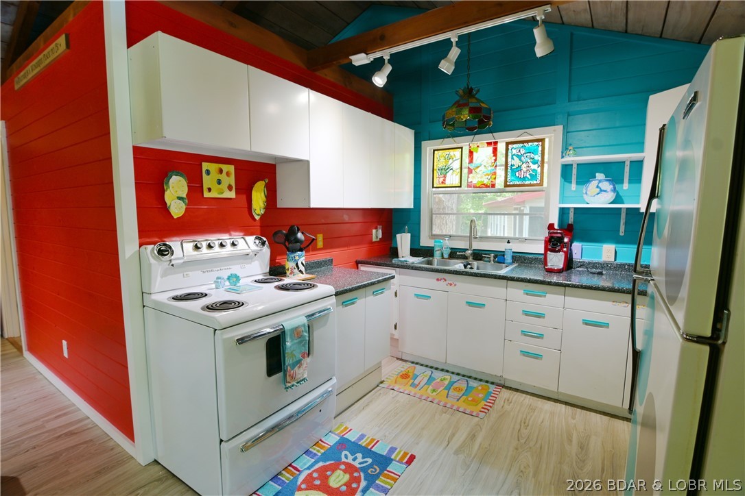 Smileys - Residential