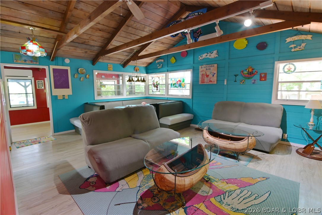 Smileys - Residential