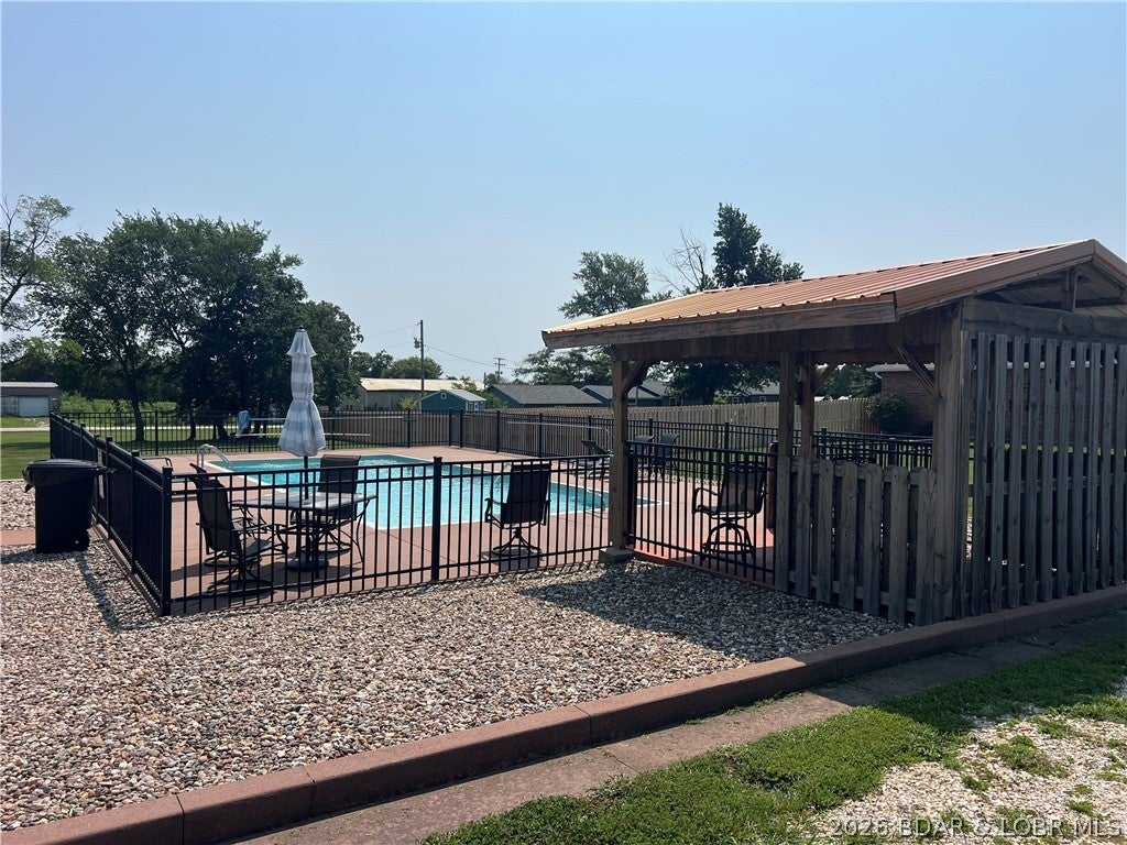 Tonka Villa Estates - Residential