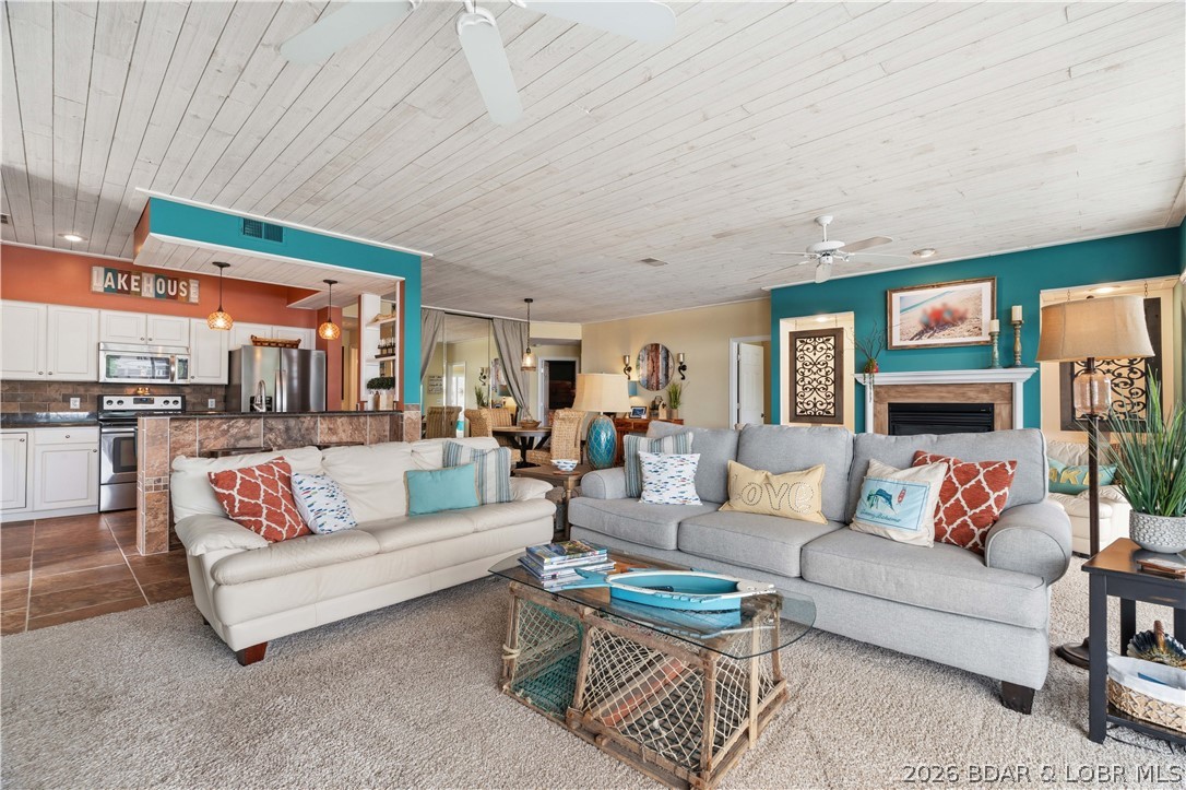 The Evergreens On The Lake - Residential