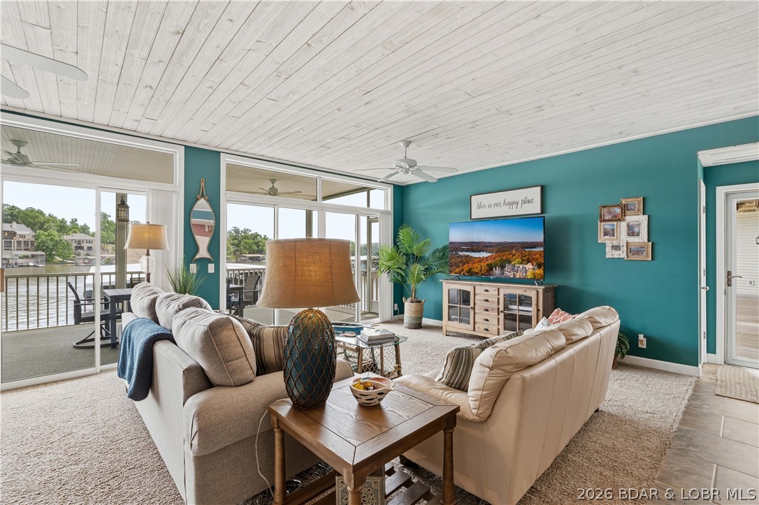The Evergreens On The Lake - Residential