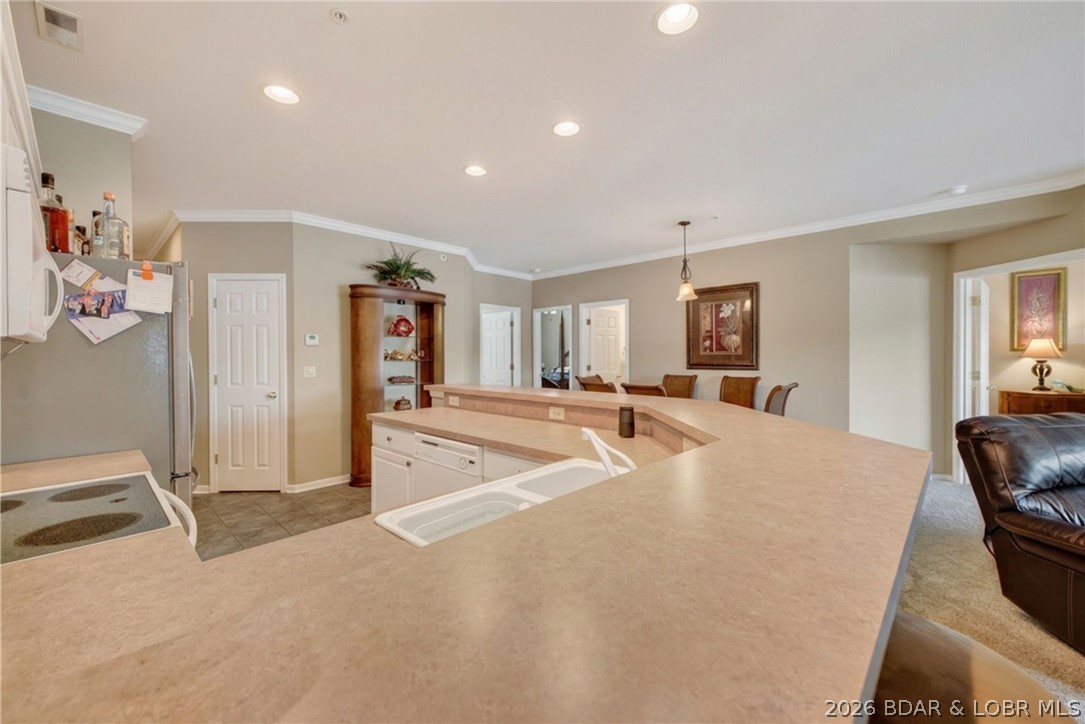 Cedar Heights Condominium - Residential