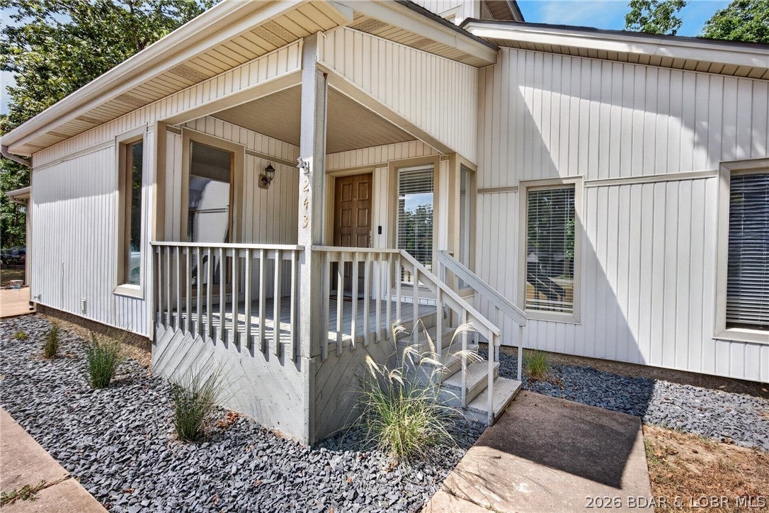 Imperial Point - Residential