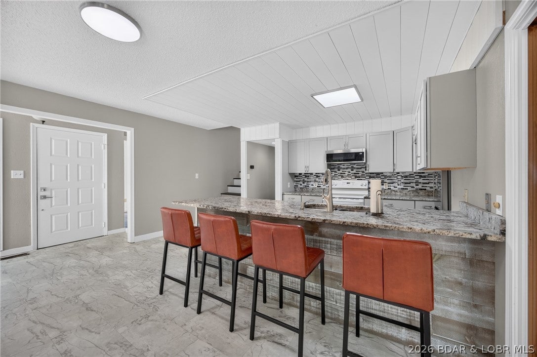 Imperial Point - Residential