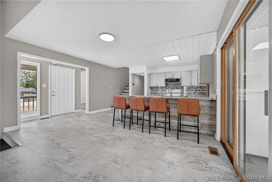 Imperial Point - Residential