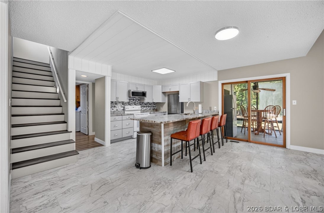 Imperial Point - Residential