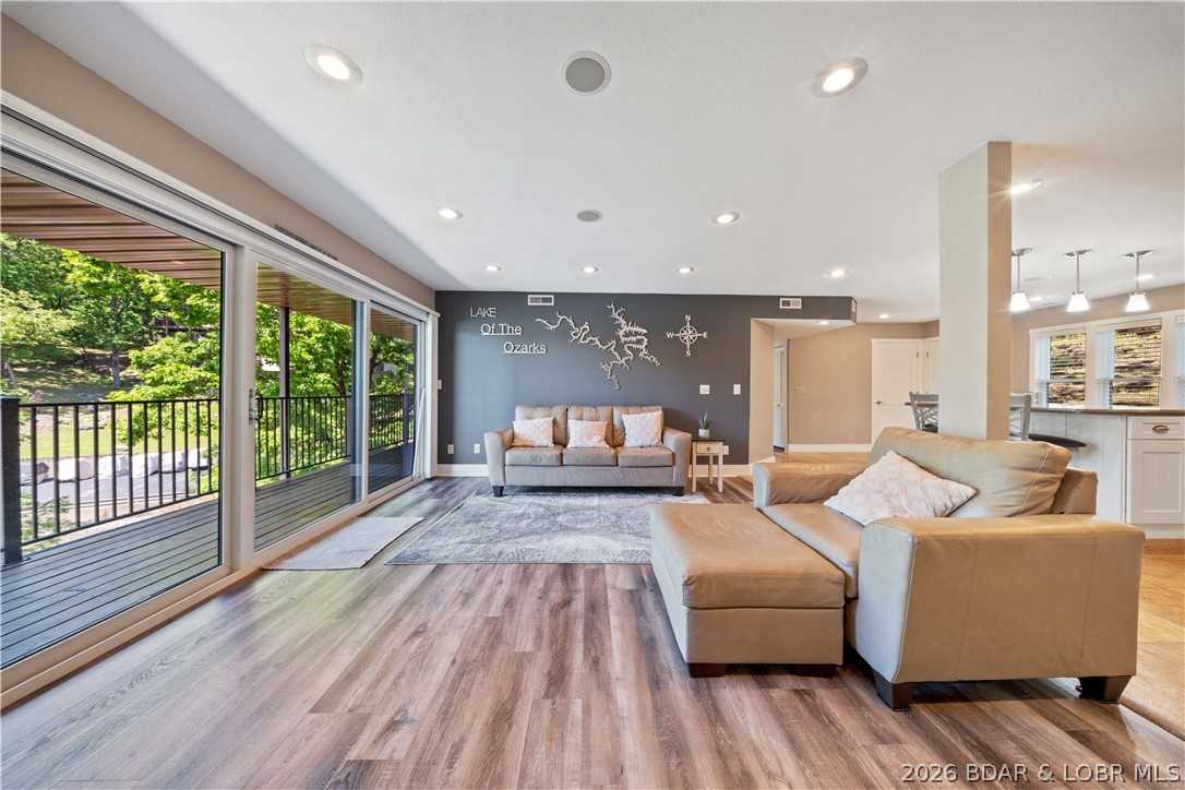 Waters Edge Condominium - Residential