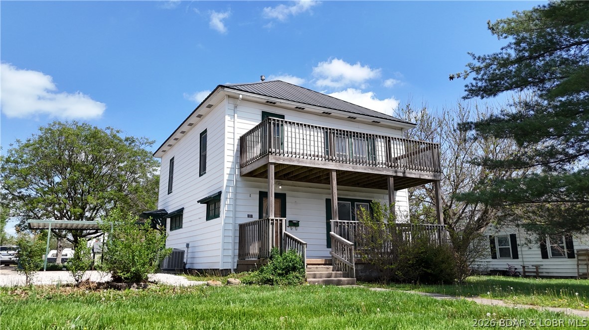 Get ready for charm, character, and a whole lot of opportunity. This 2 story main home offers 1,150 sq ft with 3 bedrooms and 1.5 baths, giving you the perfect mix of cozy living and room to make it your own. It has just the right amount of vintage vibe, and you can absolutely live in it as is while you plan something amazing down the road.

And then there is the bonus. A super cute 975 sq ft guest house with 2 bedrooms and 2 full baths that is already doing the work for you, currently rented at $1,000 per month. Keep the income rolling, use it for guests, or make it your own private escape.

Sitting on a large corner lot with a handy shed, this property gives you options. Two electric meters and a shared water meter make it perfect for house hacking, full investment, or a mix of both. Live in one and let the other help pay the bills, or rent both and watch it cash flow.

Eldon is growing, with strong job opportunities, shopping, and healthcare nearby, which makes this one not just cute but smart too.