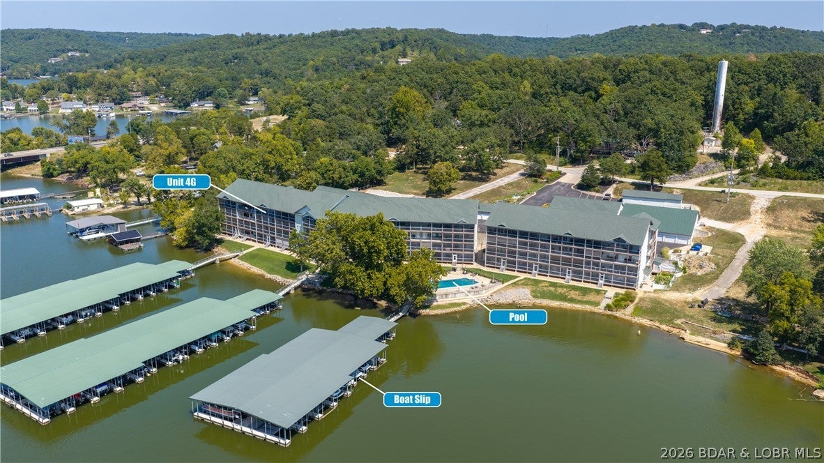 Cedar Green Luxury Condominium - Residential