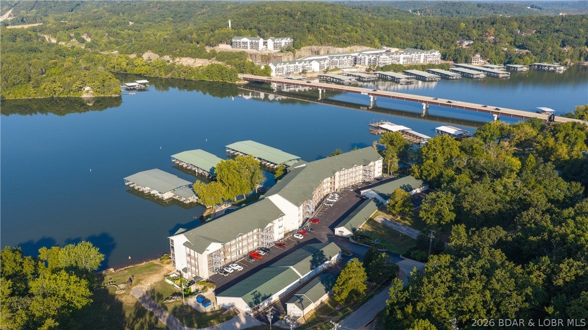 Cedar Green Luxury Condominium - Residential
