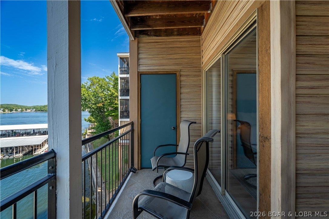 The Falls Condo - Westshore - Residential